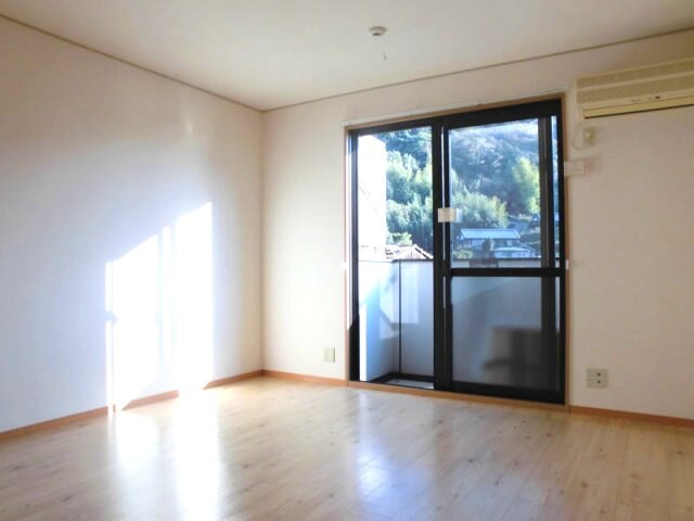 黒江駅 徒歩5分 1階の物件内観写真