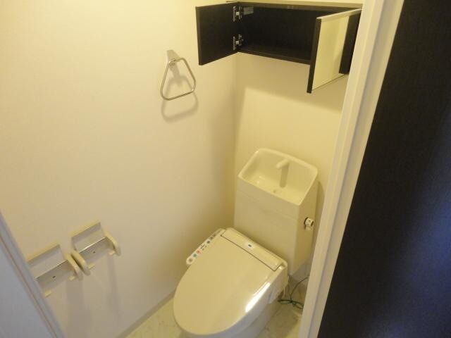 モイス・シャームの物件内観写真