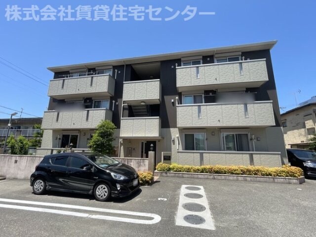 サウスメゾンムーランルージュの物件外観写真