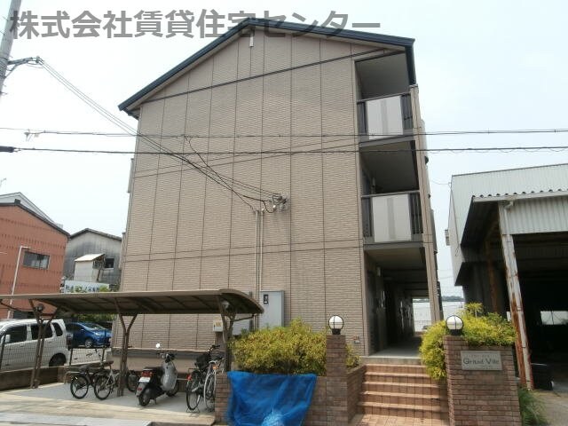 グランヴィルの物件外観写真