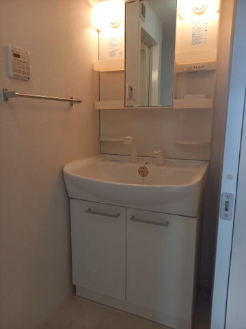 和歌山駅 バス11分  南中島下車：停歩11分 2階の物件内観写真