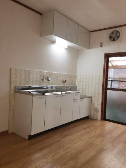 ハイツ塩屋の物件内観写真