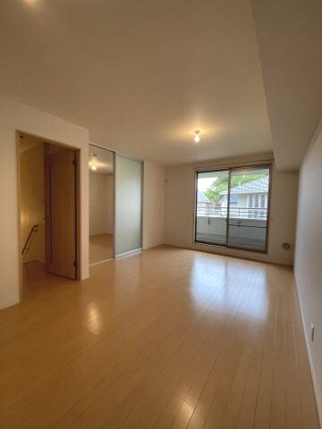 和歌山市駅 バス20分  和歌浦口下車：停歩6分 2階の物件内観写真