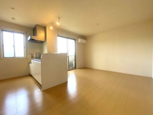 和歌山駅 バス15分  南中島下車：停歩5分 2階の物件内観写真