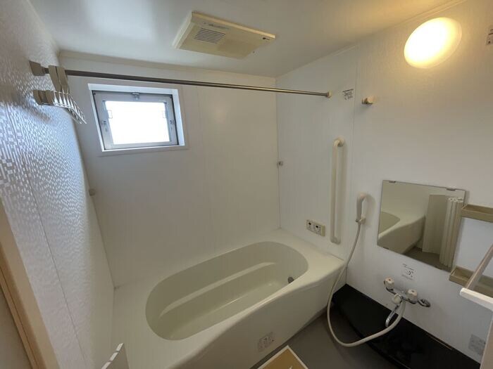 和歌山駅 バス15分  南中島下車：停歩5分 2階の物件内観写真