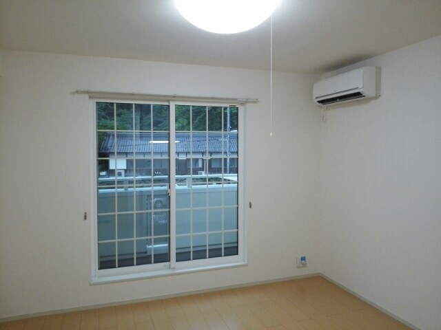 紀三井寺駅 バス8分  浜の宮下車：停歩6分 2階の物件内観写真