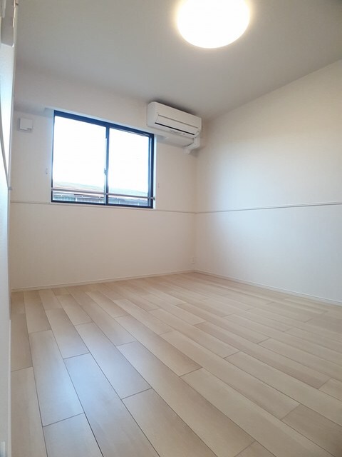 ウェルス 松江北の物件内観写真