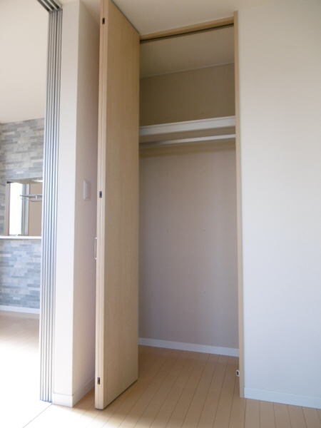 メゾン・ルテシィアⅡの物件内観写真