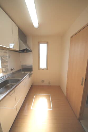 メゾン・ルテシィアⅡの物件内観写真