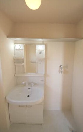 メゾン・ルテシィアⅡの物件内観写真