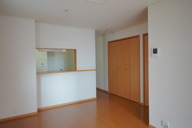 シャルパンティエⅡの物件内観写真