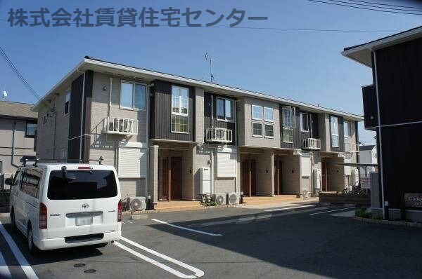 コルテーゼⅡの物件外観写真