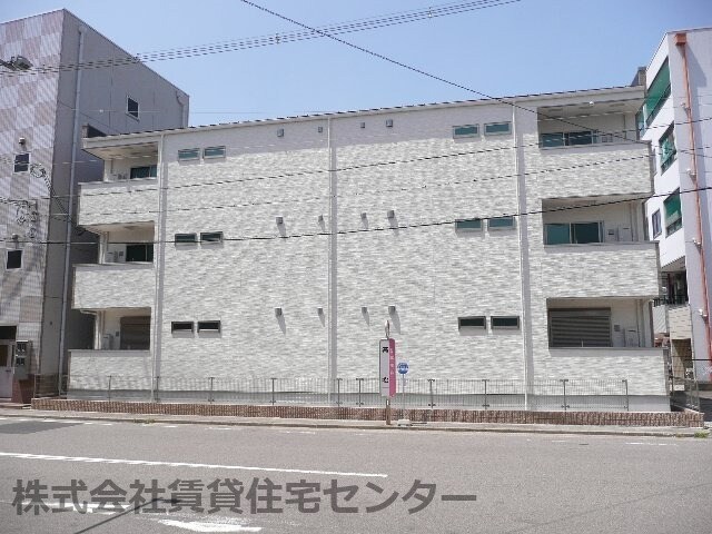 アメニティ 高松の物件外観写真