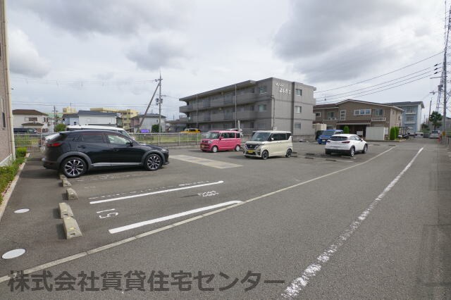 モデッサ　クスミールの物件外観写真