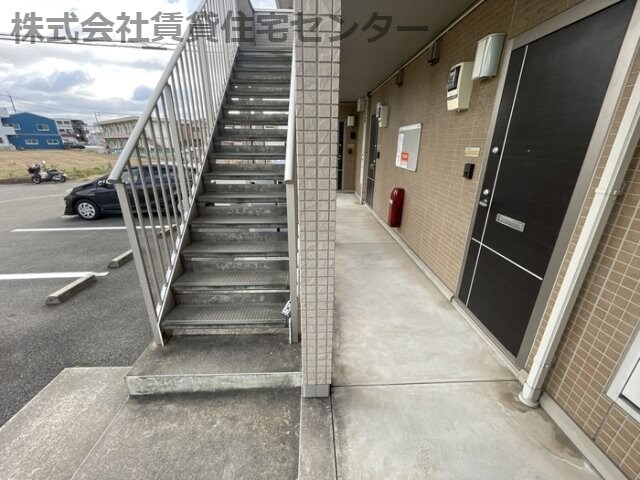紀ノ川駅 バス5分  北島下車：停歩2分 2階の物件外観写真