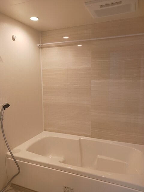 ロイズ紀三井寺Ⅰの物件内観写真