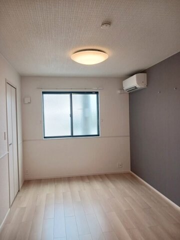 ロイズ紀三井寺Ⅰの物件内観写真