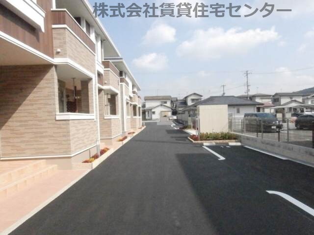 パレ・エクセランⅤの物件外観写真