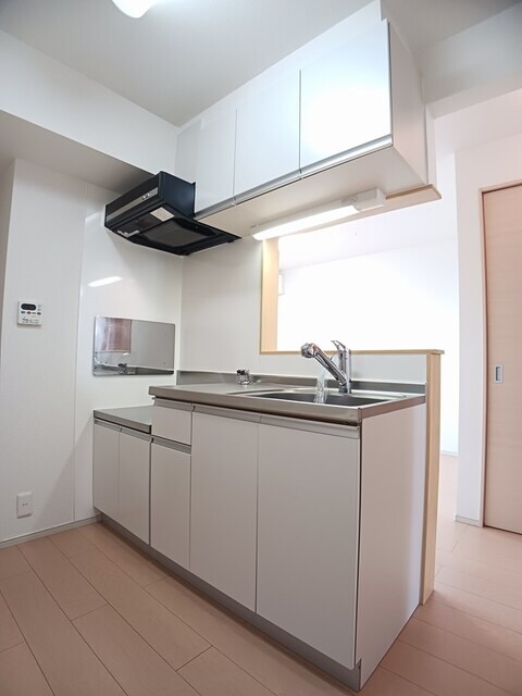 八幡前駅 徒歩12分 2階の物件内観写真