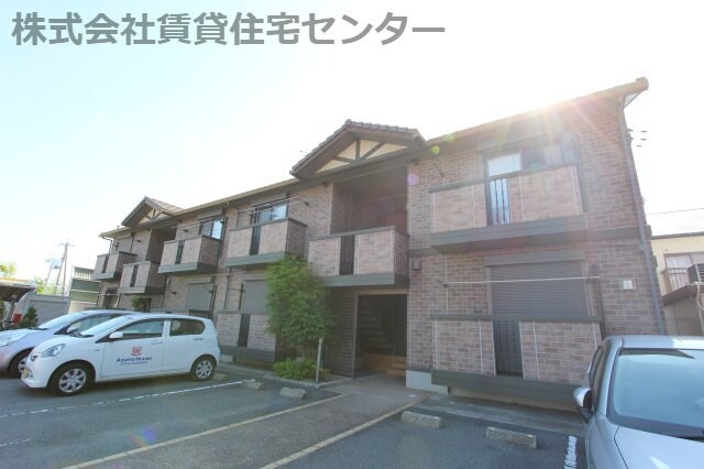 ヴィヴレ堀川の物件外観写真