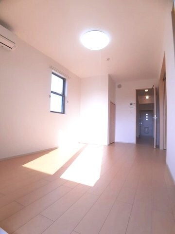 八幡前駅 徒歩12分 1階の物件内観写真