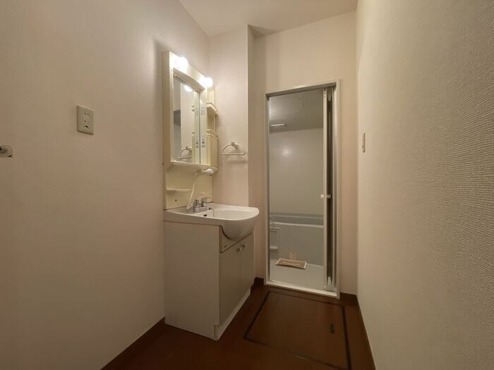 八幡前駅 徒歩7分 1階の物件内観写真