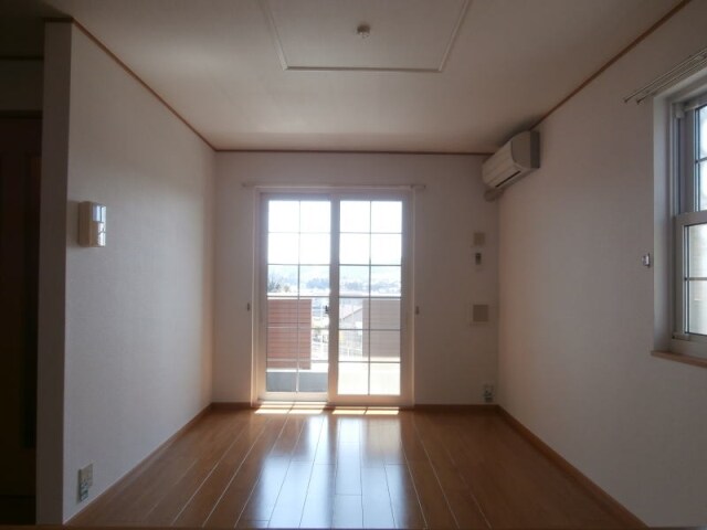 シャン・ド・フルールⅡの物件内観写真