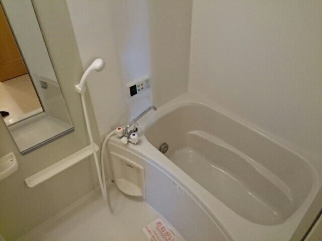 シャン・ド・フルールⅡの物件内観写真