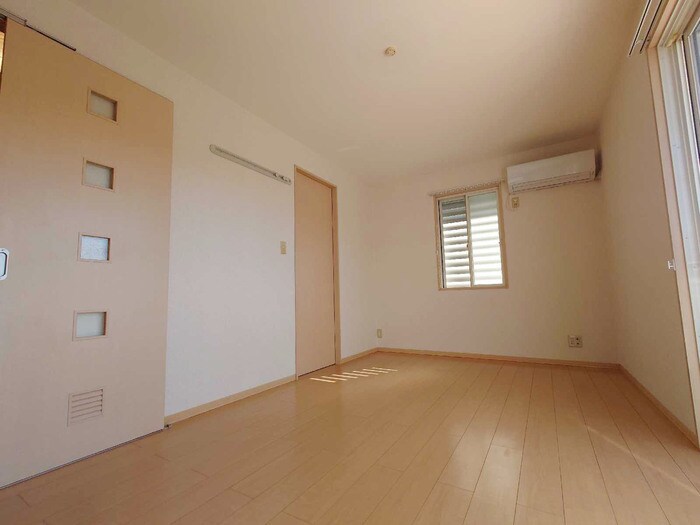 カルム・ロジュマンⅡの物件内観写真