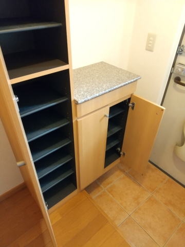 和歌山市駅 バス13分  土入橋下車：停歩17分 2階の物件内観写真