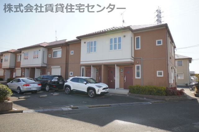 フローラル・アイの物件外観写真