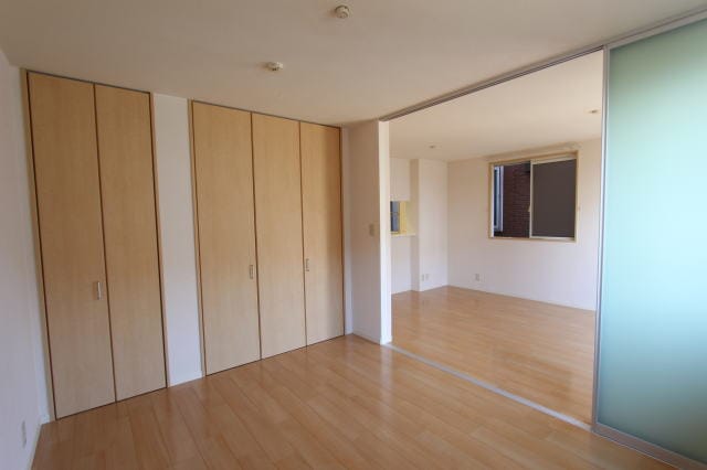 フローラル・アイの物件内観写真