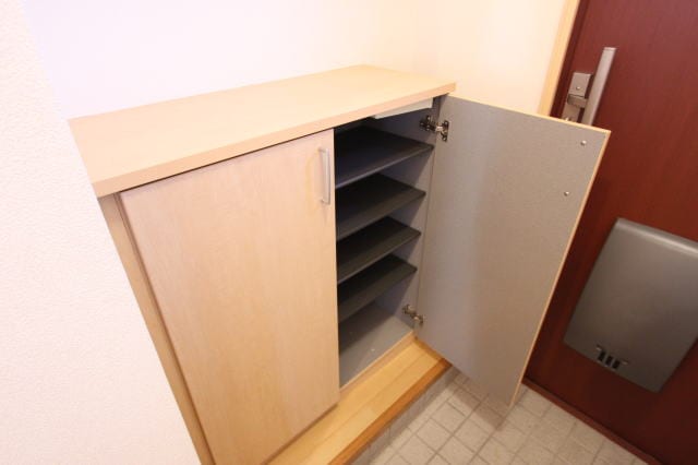 フローラル・アイの物件内観写真