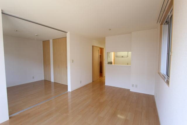 フローラル・アイの物件内観写真