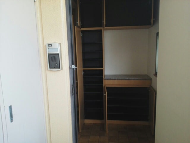 和歌山市駅 バス14分  梶取下車：停歩4分 2階の物件内観写真