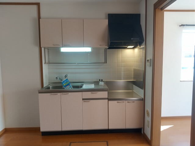 メゾンコニファーⅡの物件内観写真