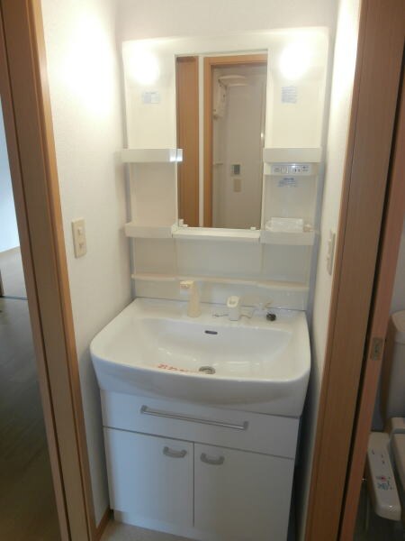 コニファーⅡ番館Bの物件内観写真