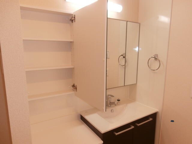 アネックス日前の物件内観写真