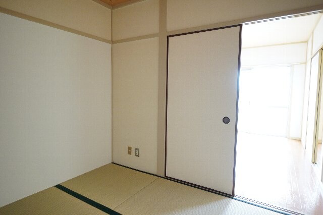 ヤマイチＰＬＡＺＡ東松江の物件内観写真