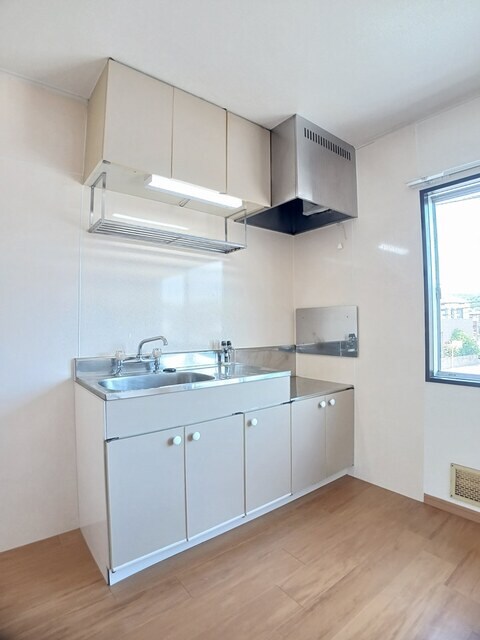 タウニィ梅原Ⅱの物件内観写真