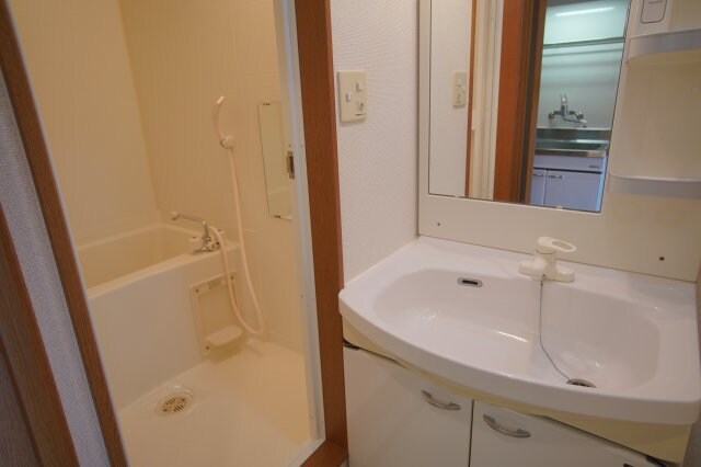 エタニティコートⅡ番館の物件内観写真