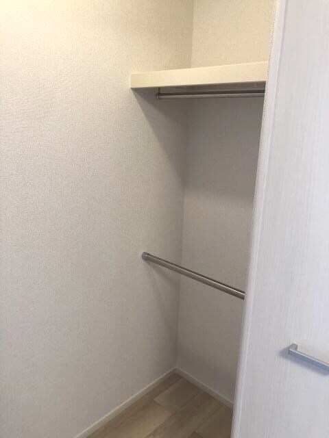 ヴァンヴェール西浜ＯＦの物件内観写真