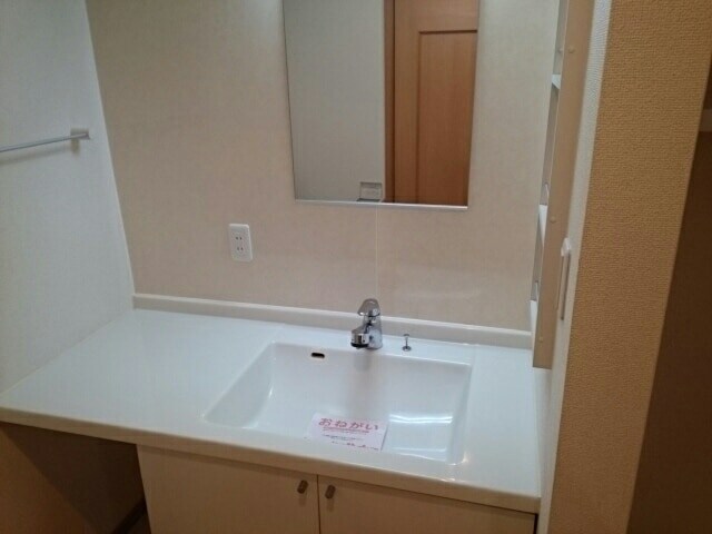 ぺシュール西小二里の物件内観写真