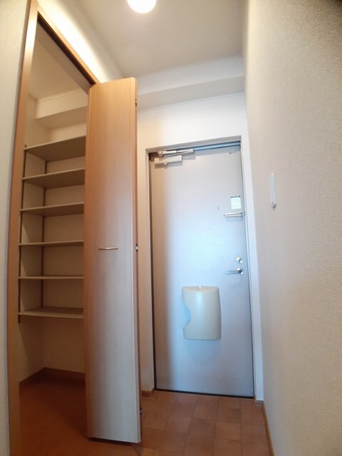 ぺシュール西小二里の物件内観写真