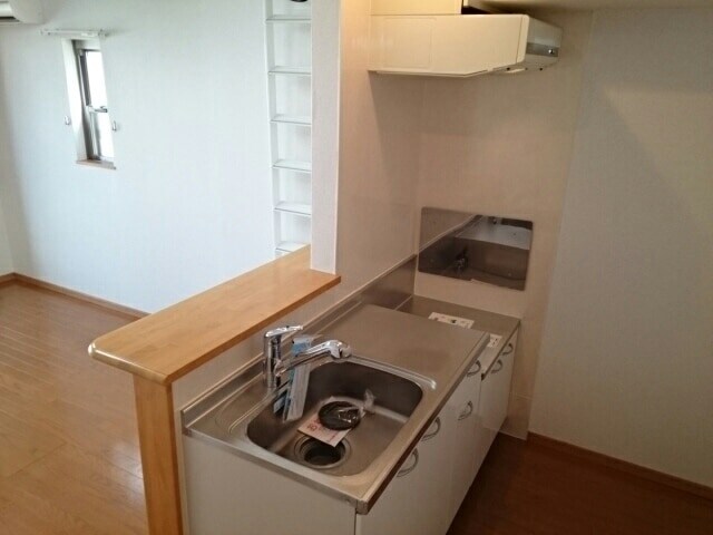 ぺシュール西小二里の物件内観写真