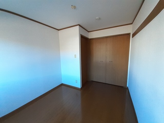 メゾンコニファーⅡの物件内観写真