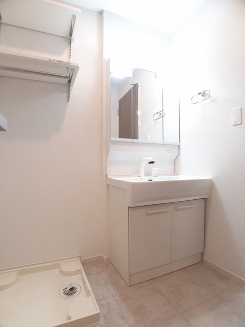 二里ケ浜駅 徒歩11分 2階の物件内観写真