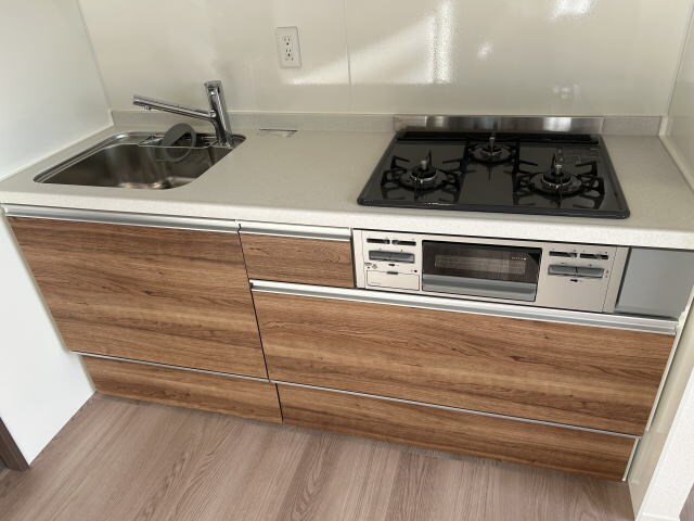 トリシアシャトーの物件内観写真