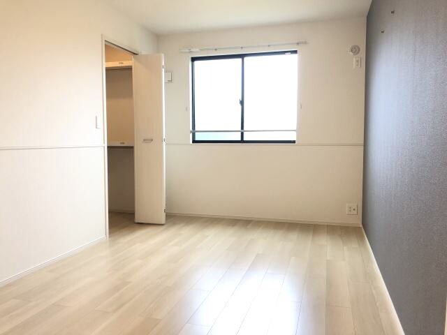 ロイズ紀三井寺Ⅱの物件内観写真