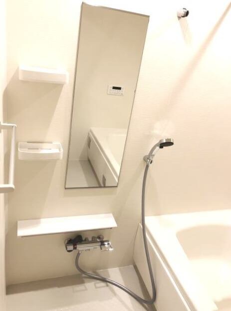 ロイズ紀三井寺Ⅱの物件内観写真